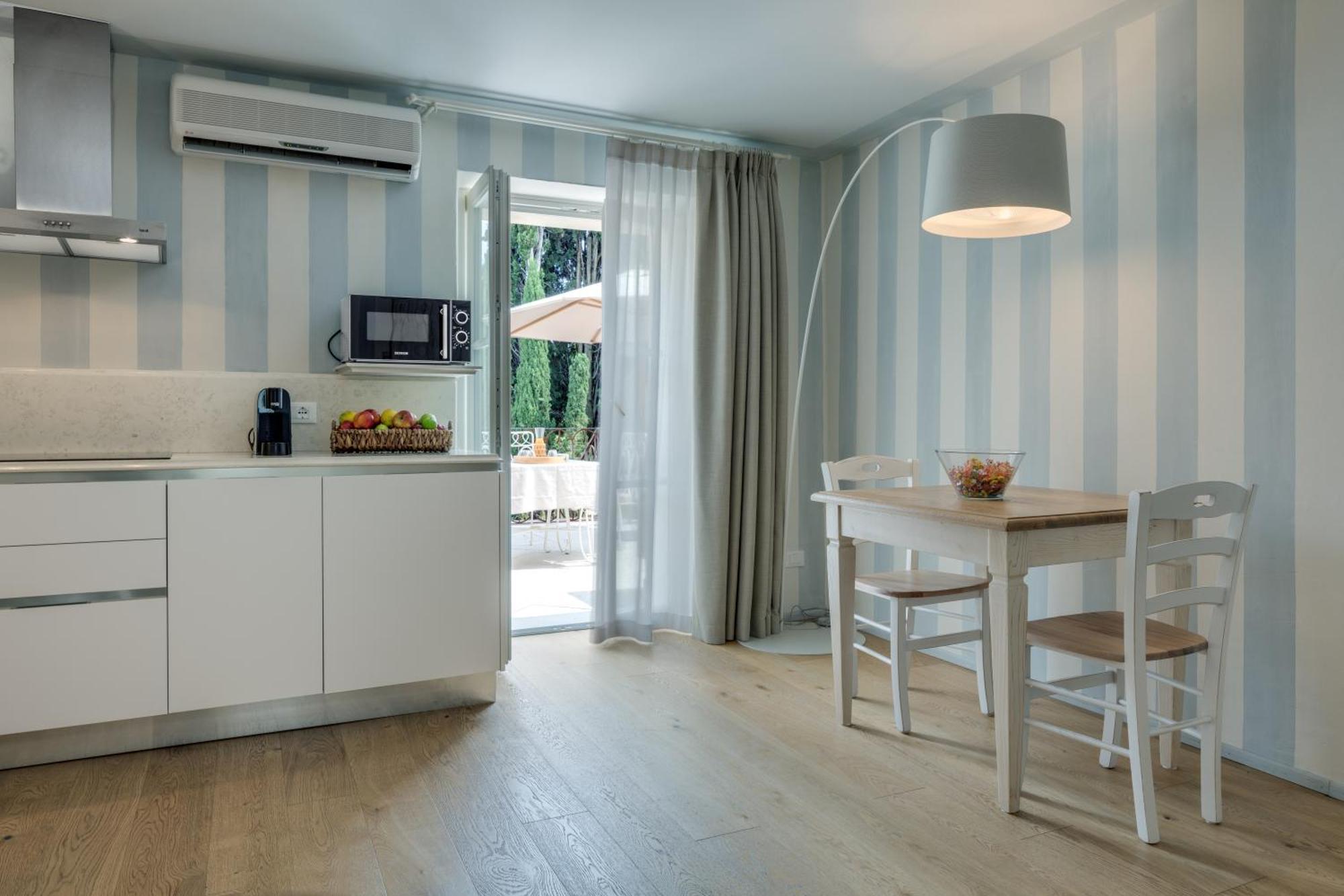 Rambaldi Apartments In Casa Nr 6 With Shared Terrace บาร์โดลิโน ภายนอก รูปภาพ